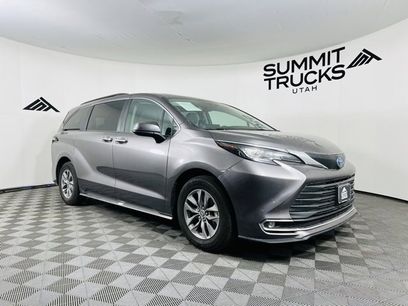 Used 2023 Toyota Sienna XLE