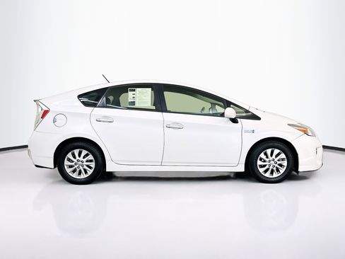 Used 2014 Toyota Prius Prime Plug-In Hybrid FWD image 10