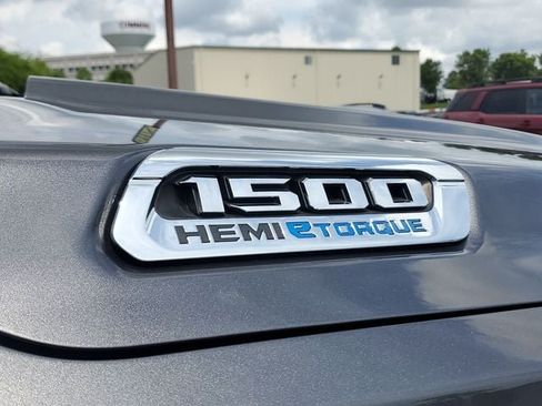 Certified 2022 RAM 1500 Limited RWD image 9