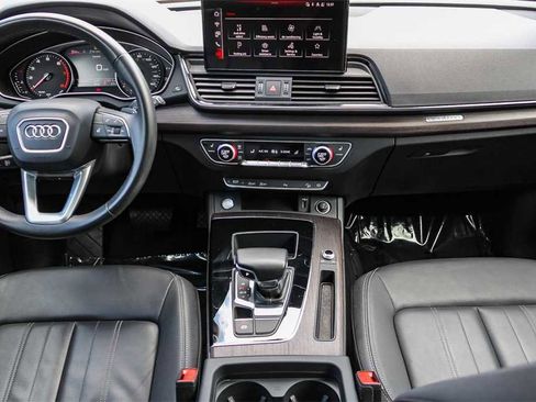 Used 2023 Audi Q5 2.0T Premium w/ Convenience Package image 13