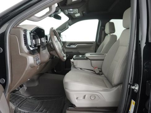 Used 2025 Chevrolet Silverado 1500 LT AWD/4WD image 20