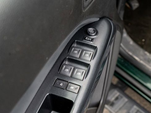 Used 2015 Chevrolet Colorado Z71 image 17