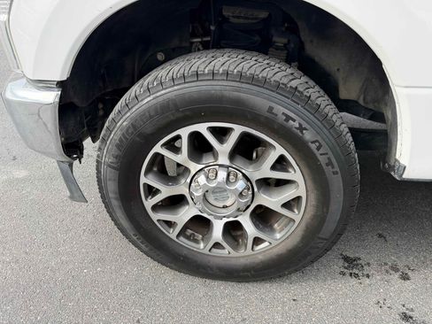 Used 2021 Ford F350 Lariat w/ Lariat Ultimate Package image 14