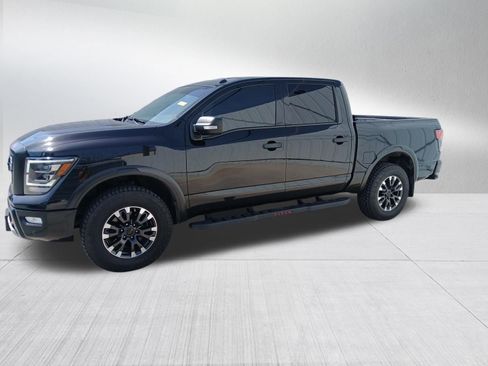 Used 2020 Nissan Titan PRO-4X w/ Pro-4x Convenience Package image 5