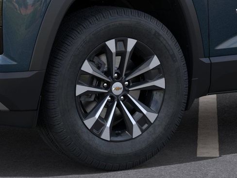 New 2026 Chevrolet Equinox LT image 9