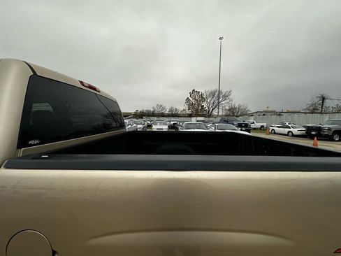 Used 2005 GMC Sierra 1500 SLE w/ Off-Road Package image 53