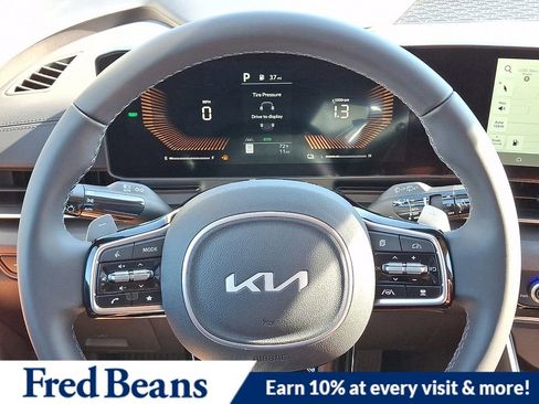 New 2026 Kia Carnival EX FWD image 15