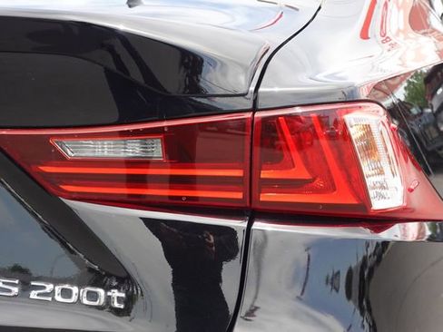 Used 2016 Lexus IS 200t w/ F Sport Package RWD image 8