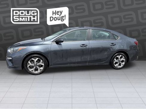 Used 2020 Kia Forte LXS FWD image 1