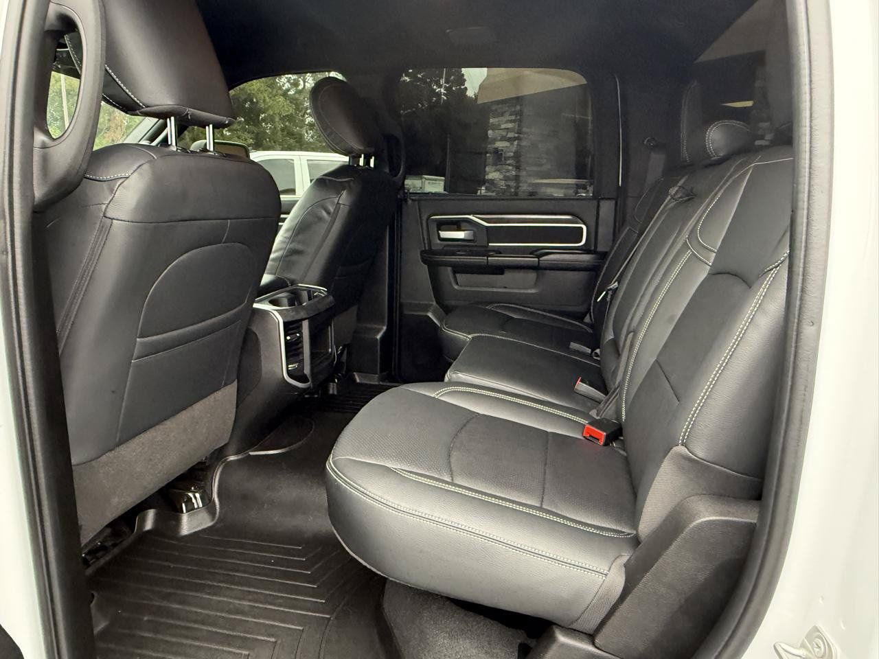 Used 2024 RAM 3500 Big Horn w/ Night Edition AWD/4WD image 13