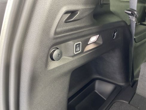 New 2025 Jeep Grand Cherokee L Limited w/ Black Appearance Package image 36