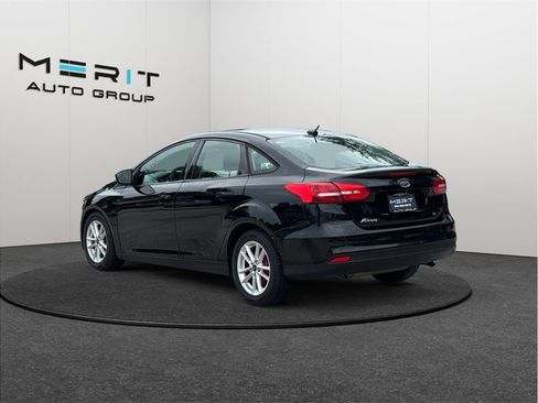 Used 2017 Ford Focus SE FWD image 7