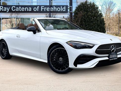 Certified 2024 Mercedes-Benz CLE 450 4MATIC Cabriolet image 11