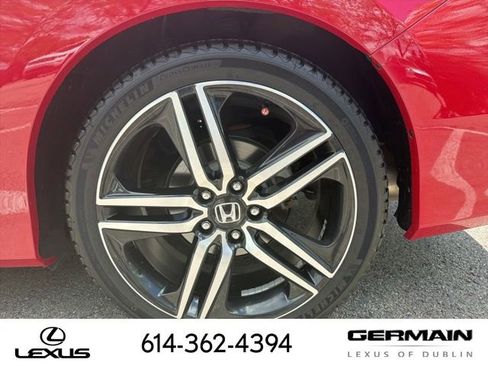 Used 2017 Honda Accord Touring image 10