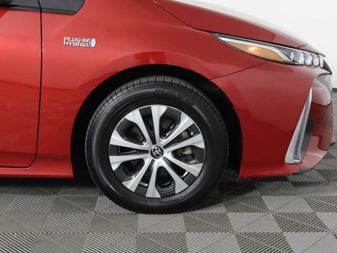 Used 2020 Toyota Prius Prime LE FWD image 7