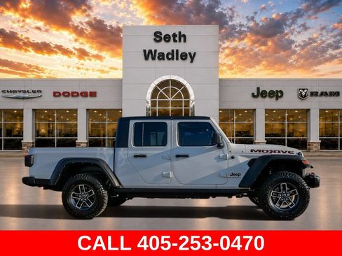 Used 2021 Jeep Gladiator Mojave AWD/4WD image 8