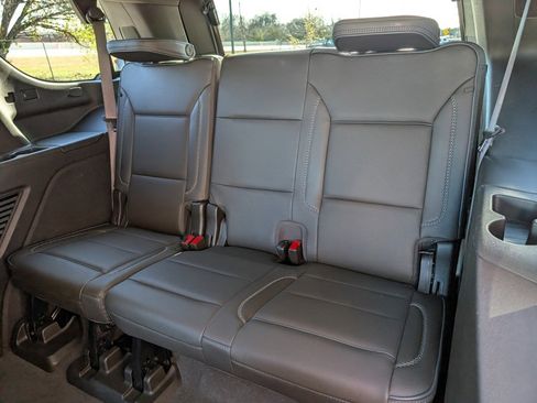 Used 2021 GMC Yukon Denali w/ Denali Premium Package image 31