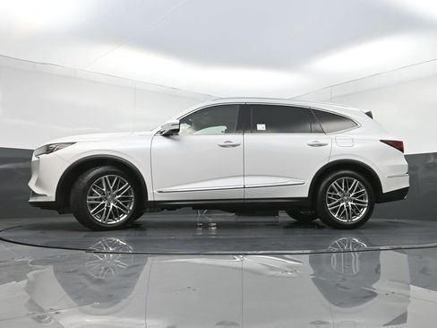 Used 2023 Acura MDX SH-AWD w/ Advance Package image 35