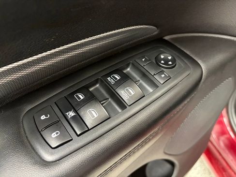 Used 2018 Dodge Durango GT w/ Blacktop Package AWD/4WD image 14
