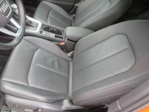 Used 2021 Audi Q3 2.0T Premium Plus w/ Premium Plus Package AWD/4WD image 23