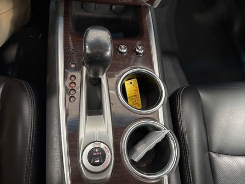 Used 2015 Nissan Pathfinder Platinum w/ Family Entertainment Package image 27