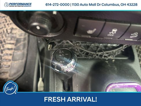 Used 2017 Jeep Wrangler Unlimited Sahara w/ Connectivity Group image 20