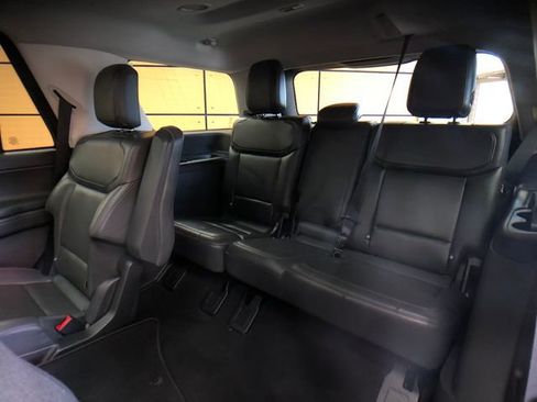 Used 2025 Ford Expedition Active AWD/4WD image 21