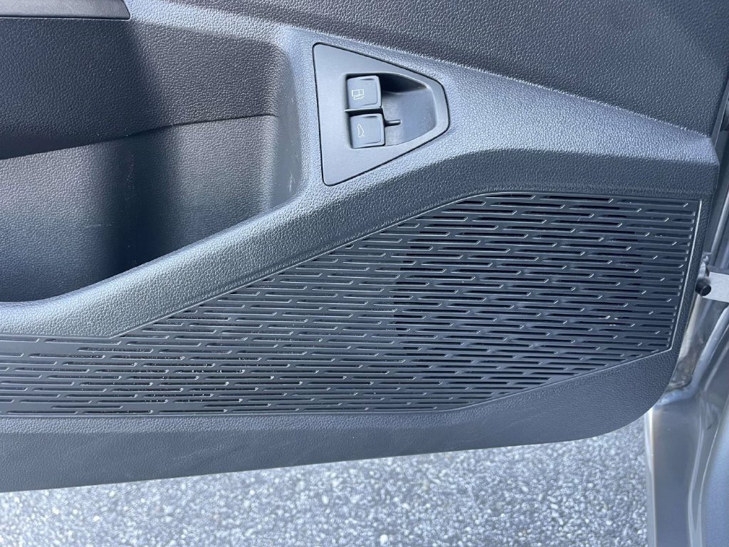 Used 2024 Volkswagen Jetta SE FWD image 21