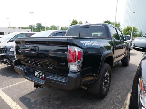 Used 2021 Toyota Tacoma TRD Off-Road AWD/4WD image 5