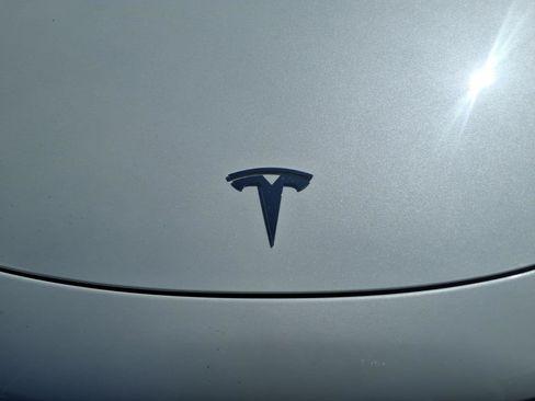 Used 2020 Tesla Model 3 Long Range AWD/4WD image 12
