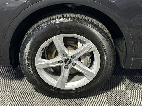 Used 2023 Audi Q5 2.0T Premium w/ Convenience Package image 12