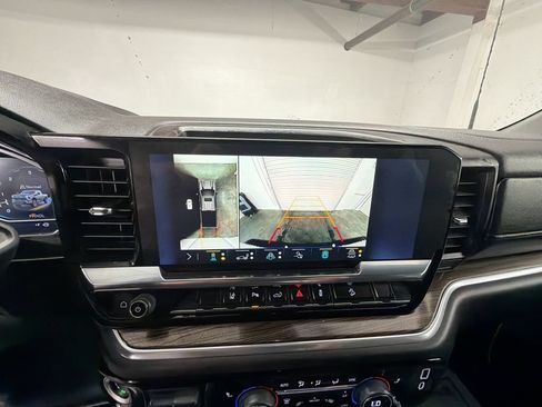 Used 2025 Chevrolet Silverado 2500 LT w/ Trail Boss Package AWD/4WD image 15