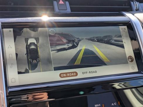 Used 2021 Land Rover Discovery Sport S image 18