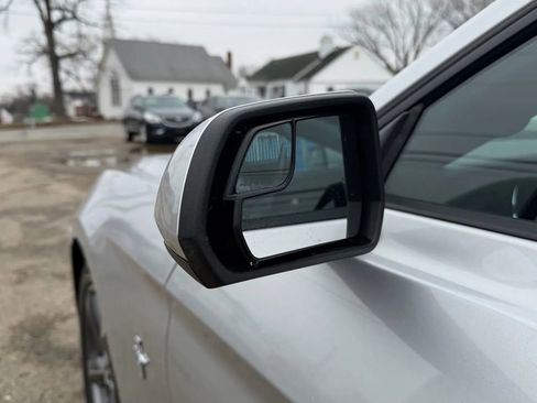 Used 2016 Ford Mustang Coupe image 11