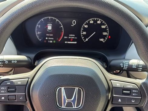 Used 2026 Honda HR-V LX image 11