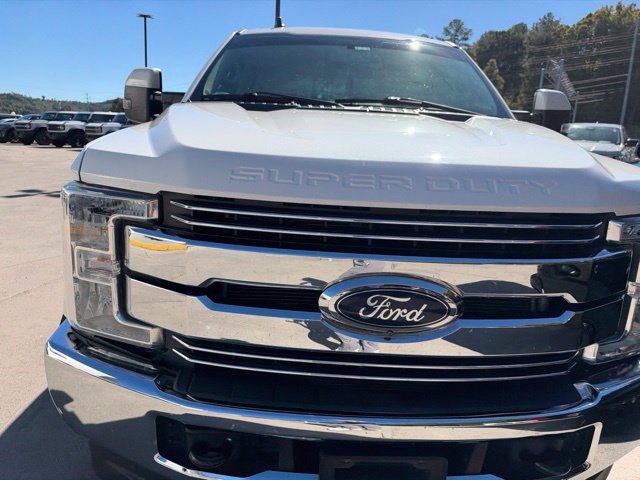 Used 2019 Ford F250 Lariat w/ FX4 Off-Road Package AWD/4WD image 5