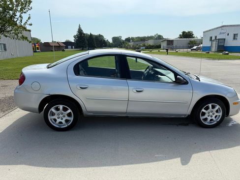 Used 2005 Dodge Neon SXT FWD image 10