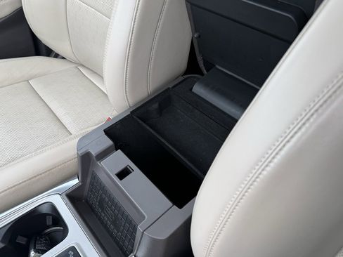 Used 2021 Ford Explorer Platinum w/ Equipment Group 601A image 27