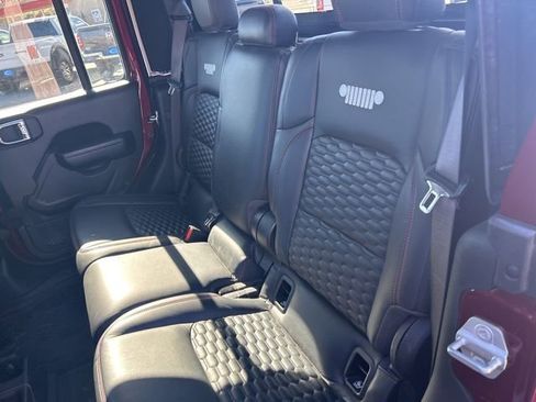 Used 2021 Jeep Gladiator Rubicon image 16