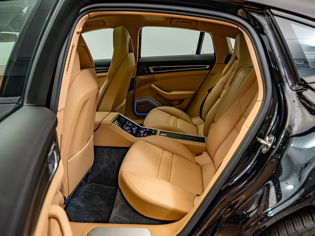 Certified 2023 Porsche Panamera Platinum Edition RWD image 39