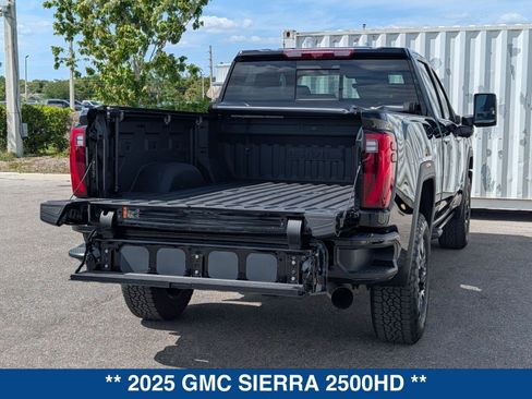 Used 2025 GMC Sierra 2500 Denali w/ Denali Reserve Package image 13