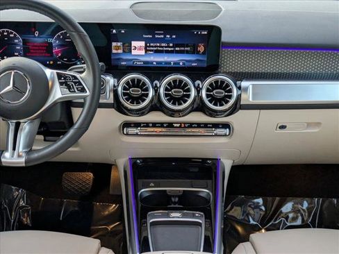 Certified 2025 Mercedes-Benz GLB 250 image 16