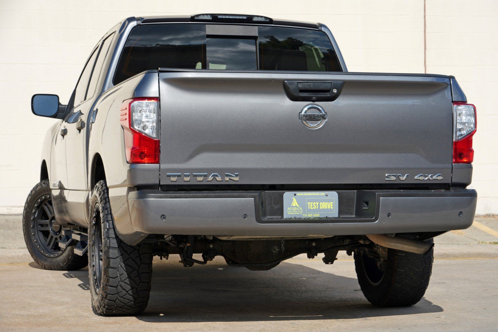 Used 2021 Nissan Titan SV w/ SV Convenience Package AWD/4WD image 5