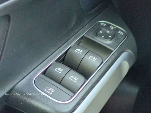 Used 2021 Mercedes-Benz GLB 250 4MATIC image 26