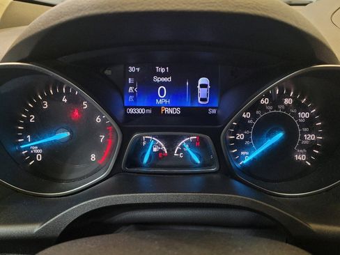Used 2017 Ford Escape SE AWD/4WD image 23