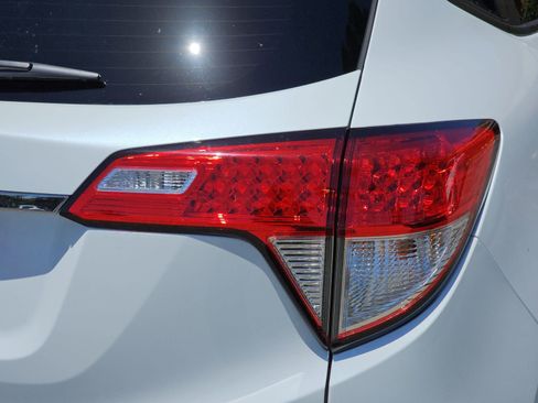 Used 2022 Honda HR-V EX image 33