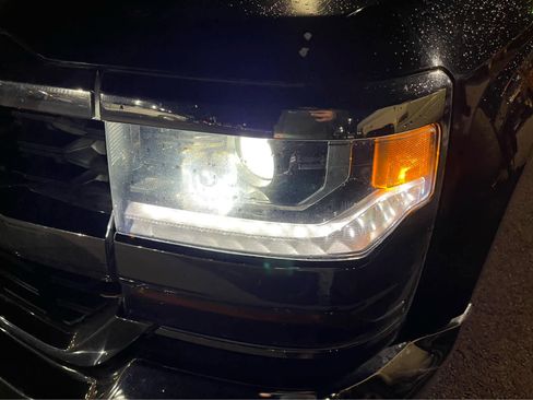 Used 2016 Chevrolet Silverado 1500 LT w/ All Star Edition image 9