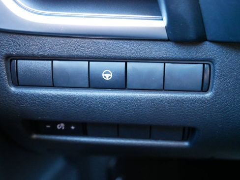 Certified 2022 Nissan Rogue SV image 26