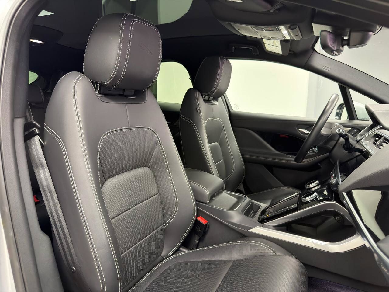 Used 2020 Jaguar I-PACE SE AWD/4WD image 12