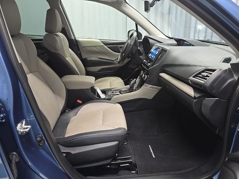 Used 2023 Subaru Forester Limited AWD/4WD image 6
